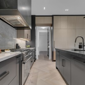 Custom Timeless Kitchen cabinets